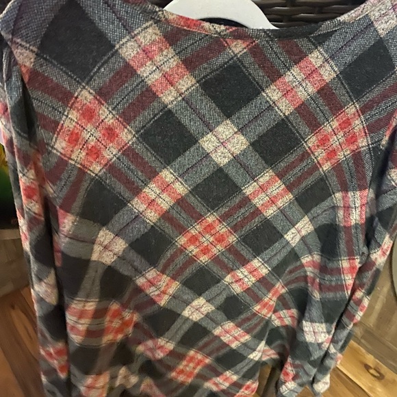 Top - Picture 5 of 8